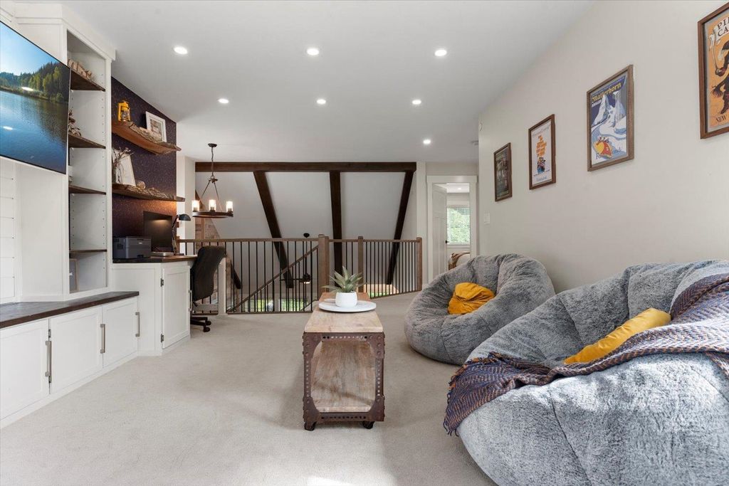 listing image 1102367633068331356