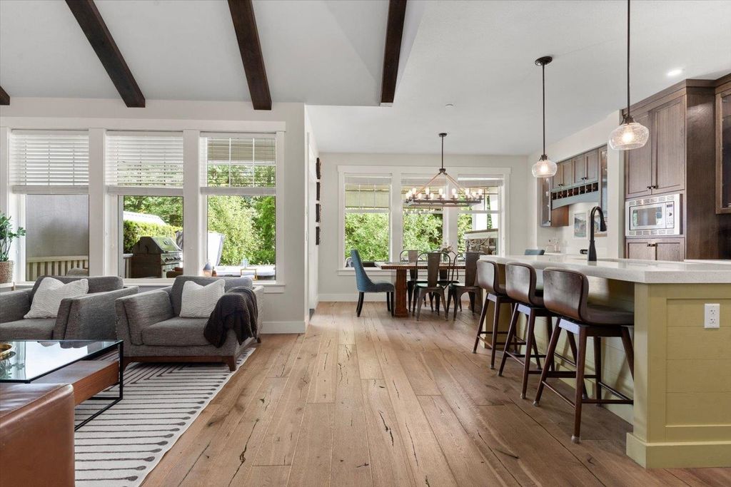 listing image 1106957988575444072