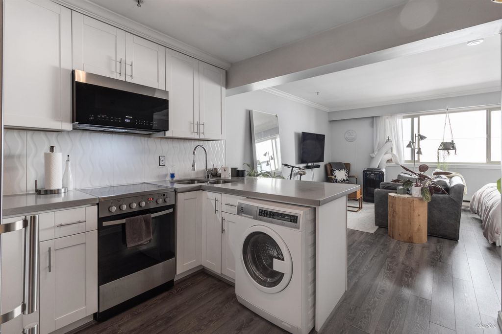 listing image 1104685560587997219