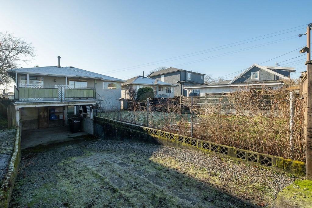 listing image 1104108432419061576