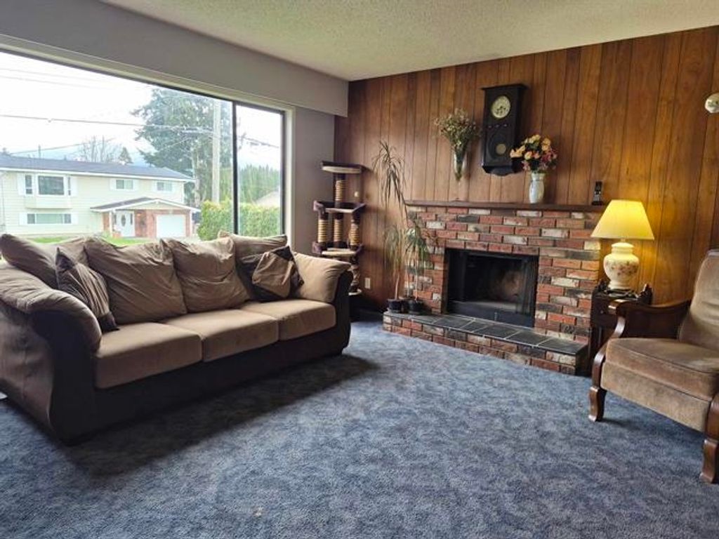 Photo of 46494 Elliott Avenue, Chilliwack, BC V2P 6L3 (MLS # R3104324)