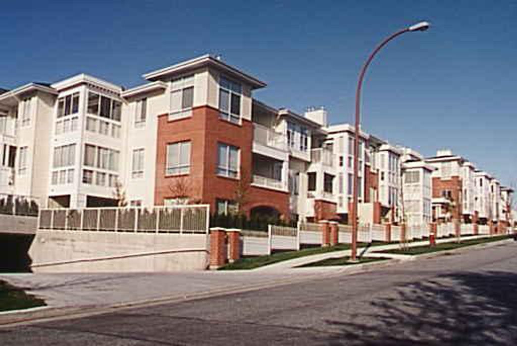 listing image 1100545016304283841