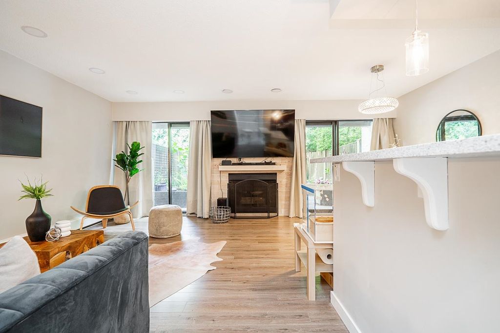 listing image 1107768537098893256