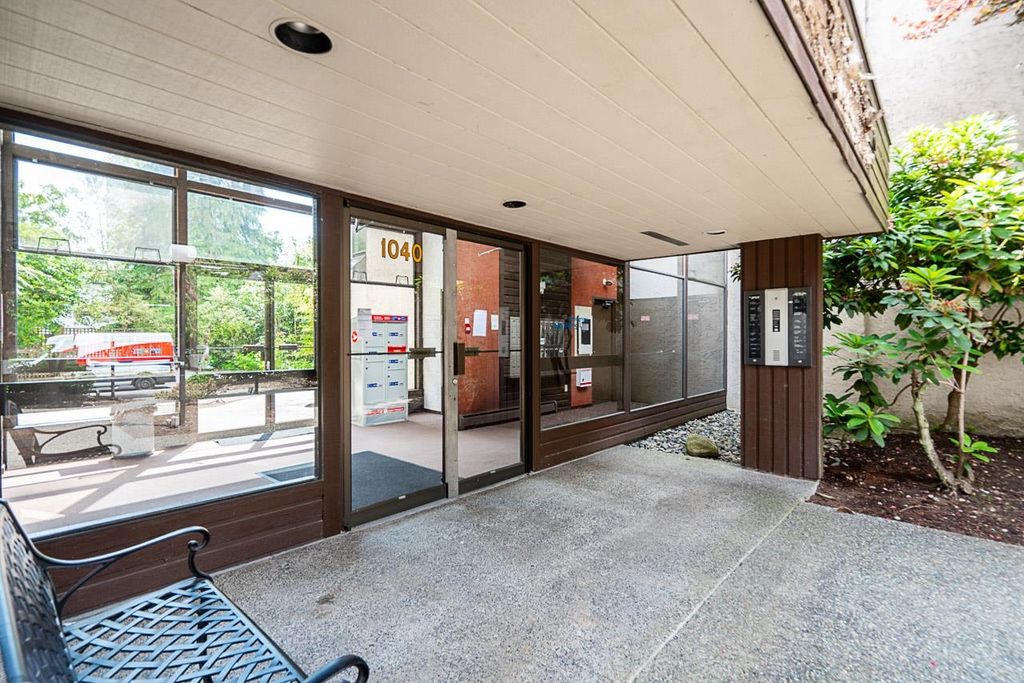 listing image 1100564961990760475