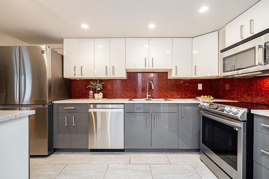 listing image 1102781261327965246