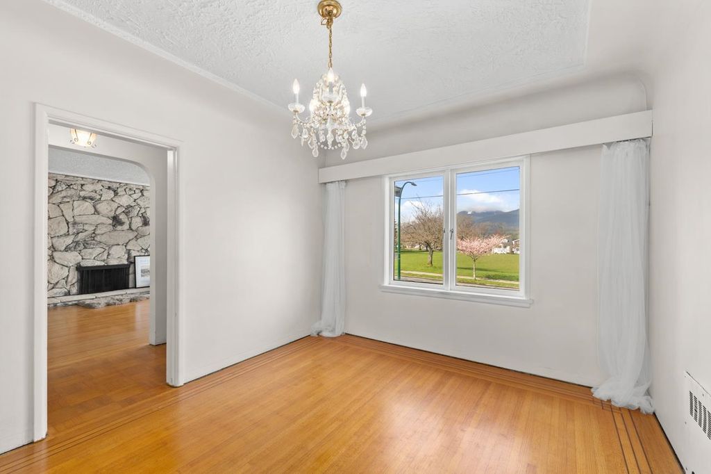 listing image 1108486499968136018