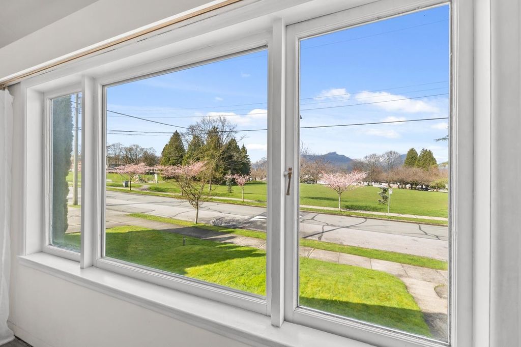 listing image 1107299727699784917