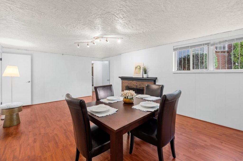 listing image 1100862383930988114