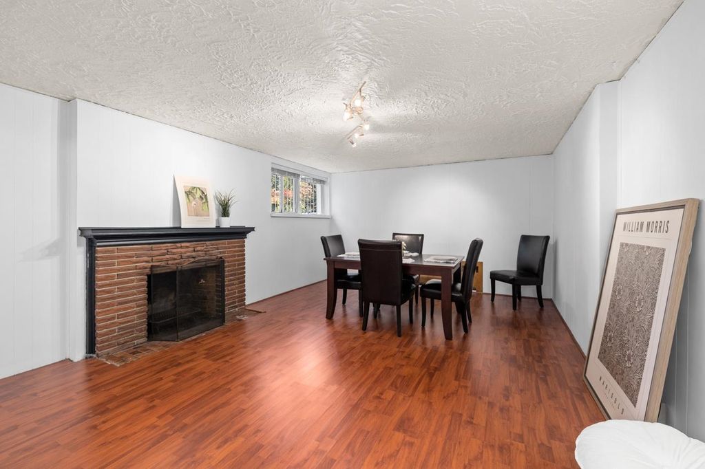 listing image 1107158959077895165