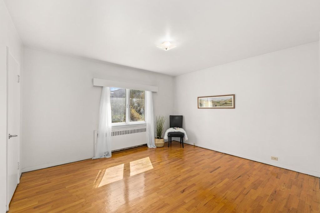 listing image 1100728478841061688