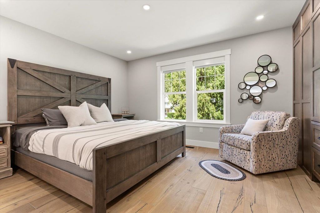listing image 1106328109565521179