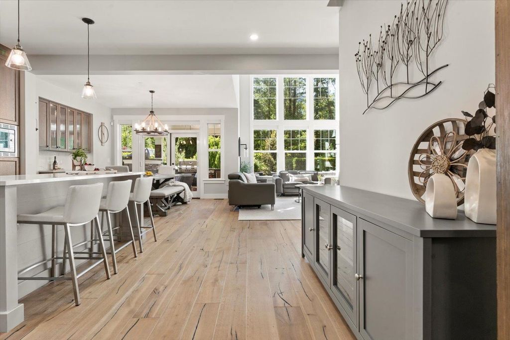 listing image 1109380316700108485