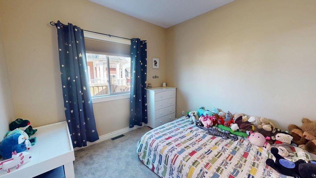 listing image 1107149716348152574