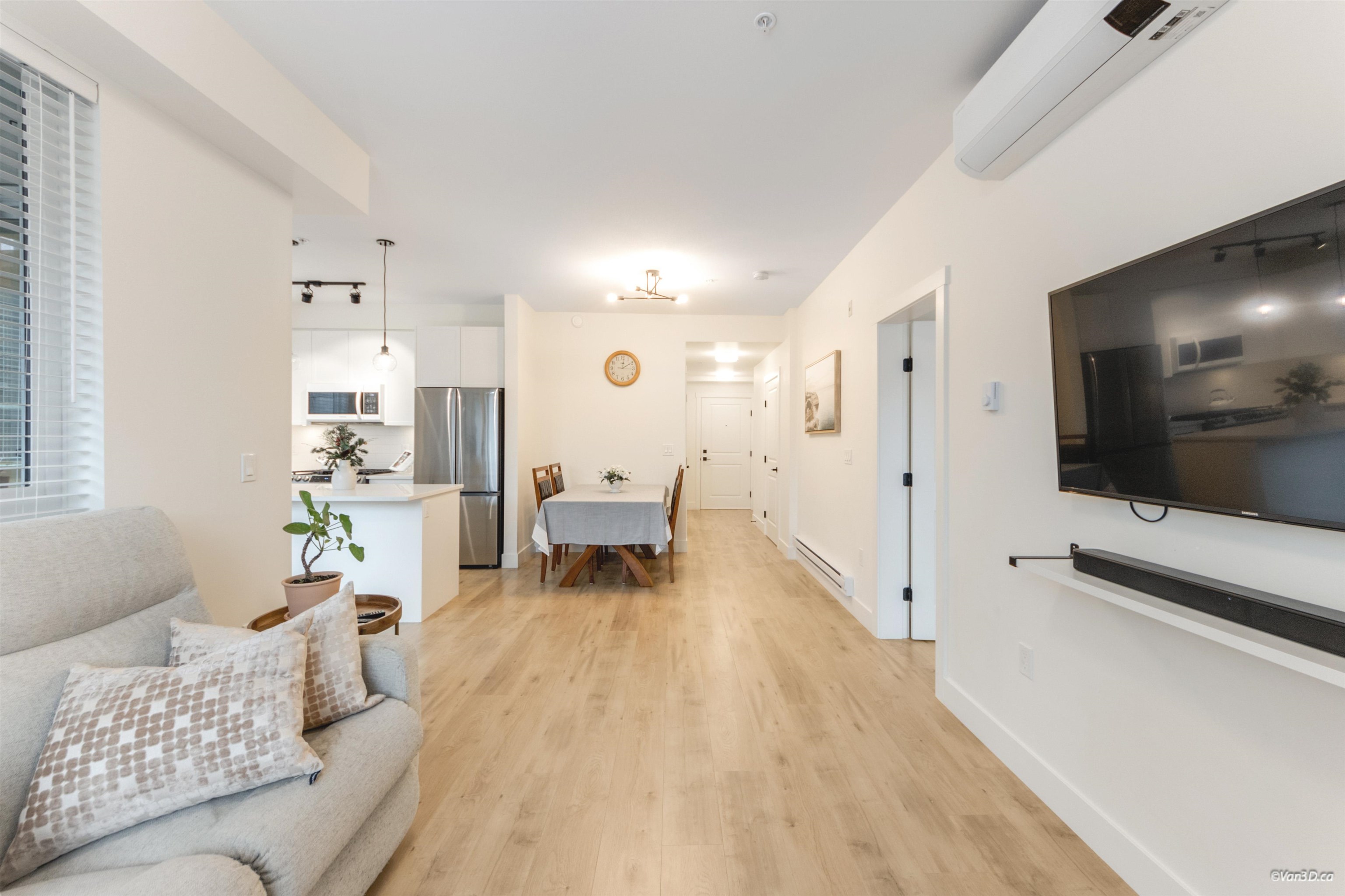 19935 75a Avenue 207