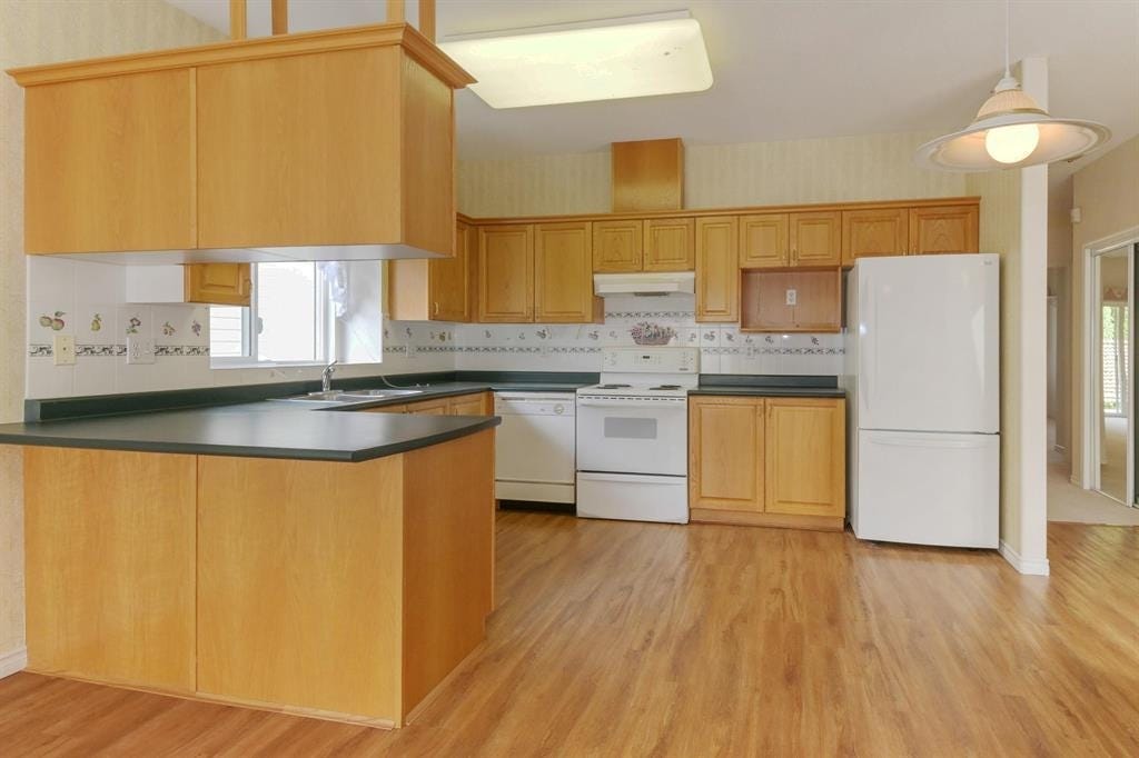 Photo of 18939 65 Avenue #12, Surrey, BC V3S 8Y2 (MLS # R3157868)