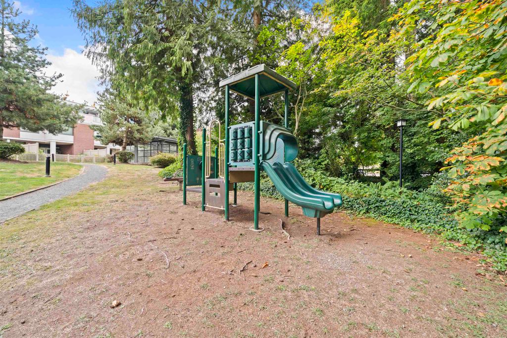 listing image 1102296203330310814