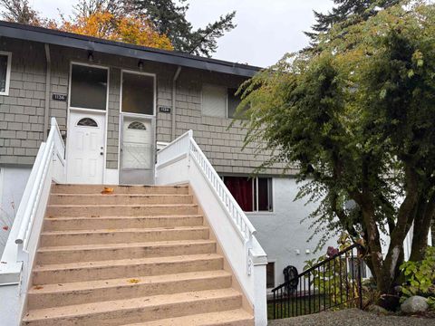 1134 Chateau Place Port Moody BC V3H 1N6