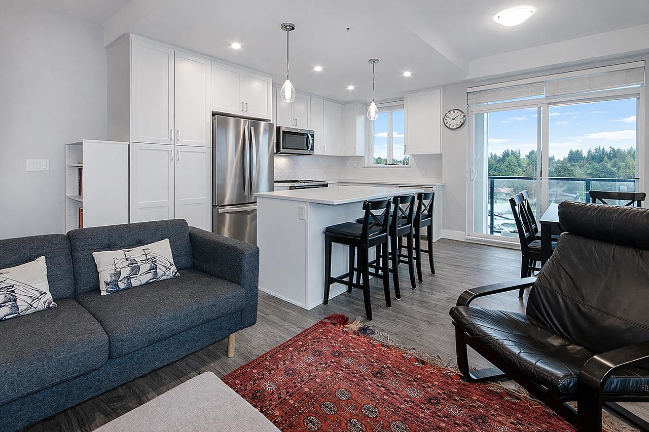 2180 Kelly Avenue 3614