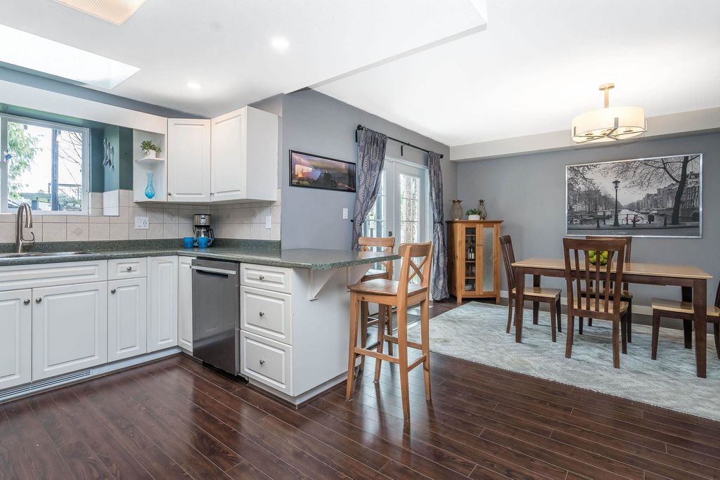 listing image 1102114423541218742