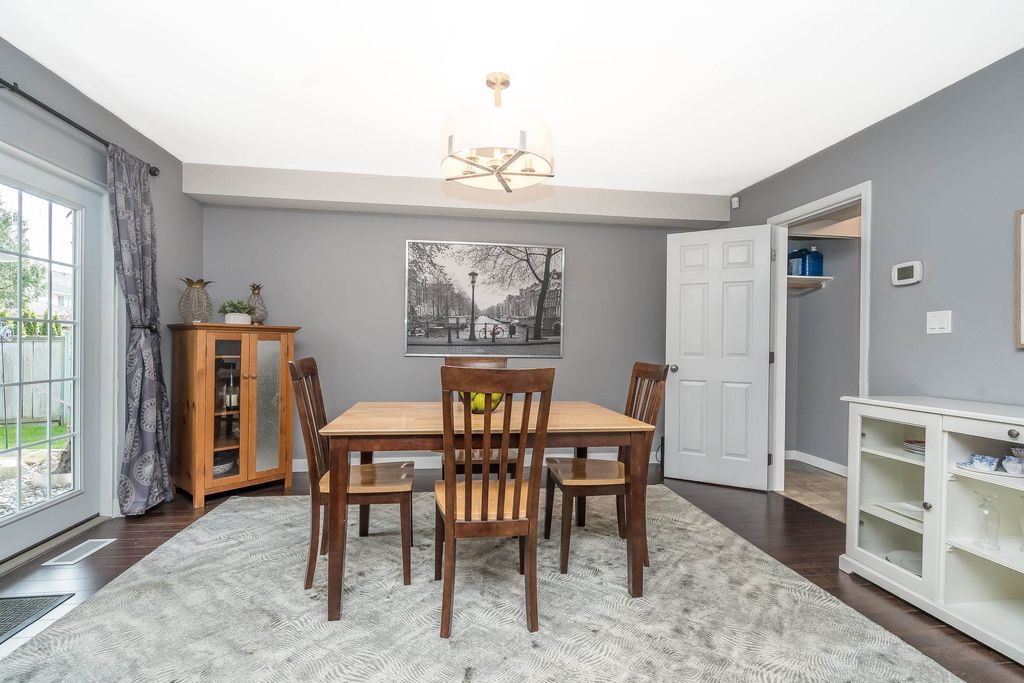 listing image 1108002442225457585