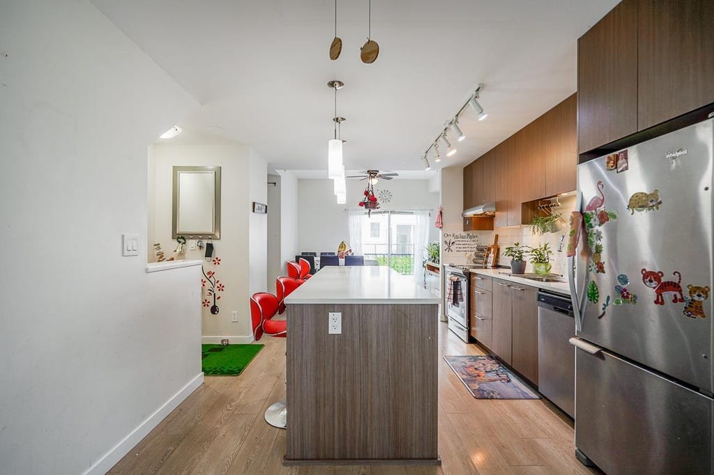 Photo of 32633 Simon Avenue #44, Abbotsford, BC V2T 0G9 (MLS # R3157143)