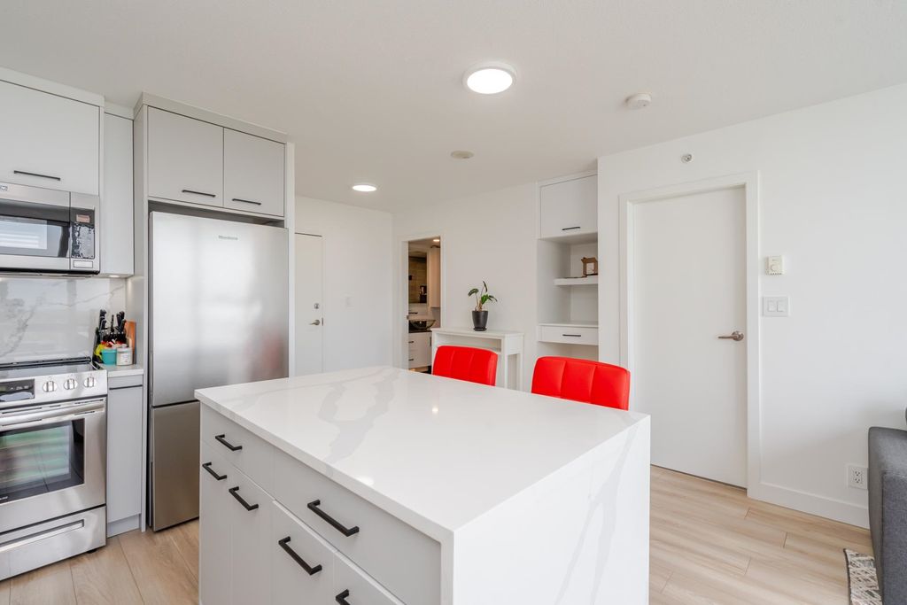 listing image 1105311557911499655