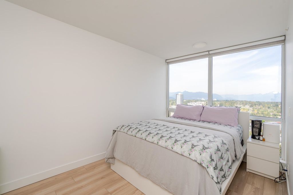 listing image 1108672350537026470
