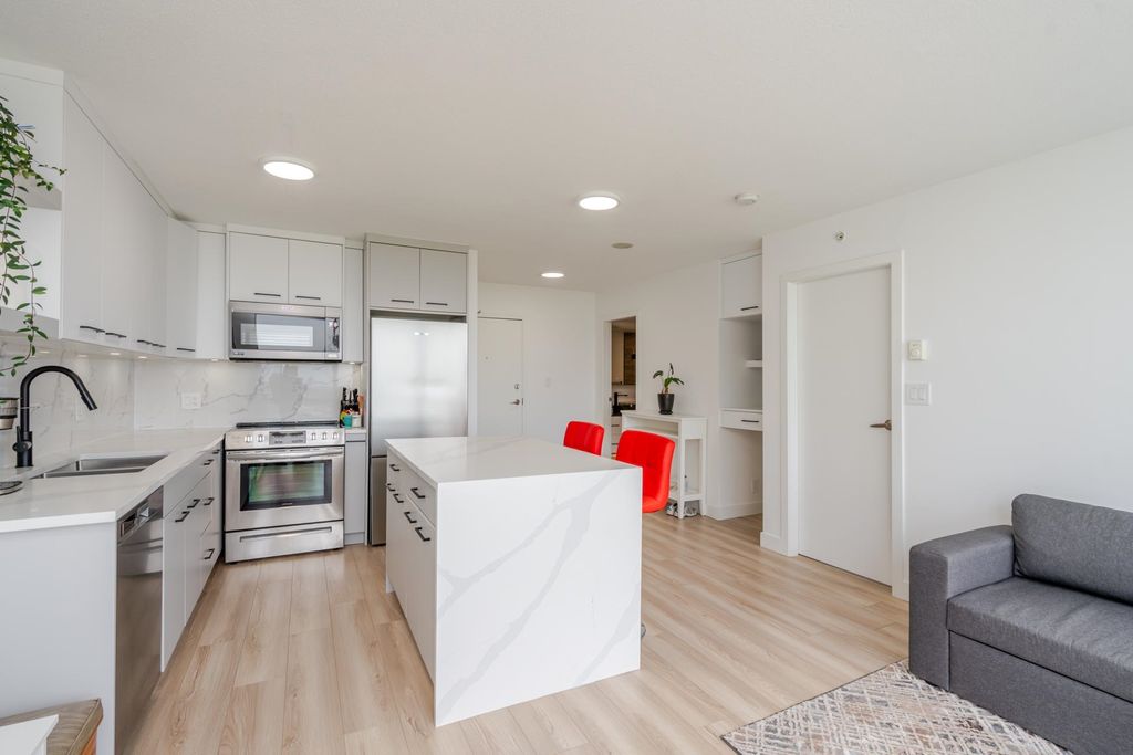 listing image 1108309670159231942