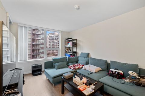 8699 Hazelbridge Way 708 Richmond BC V6X 0T4