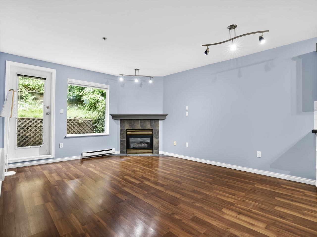 121 Shoreline Circle 312