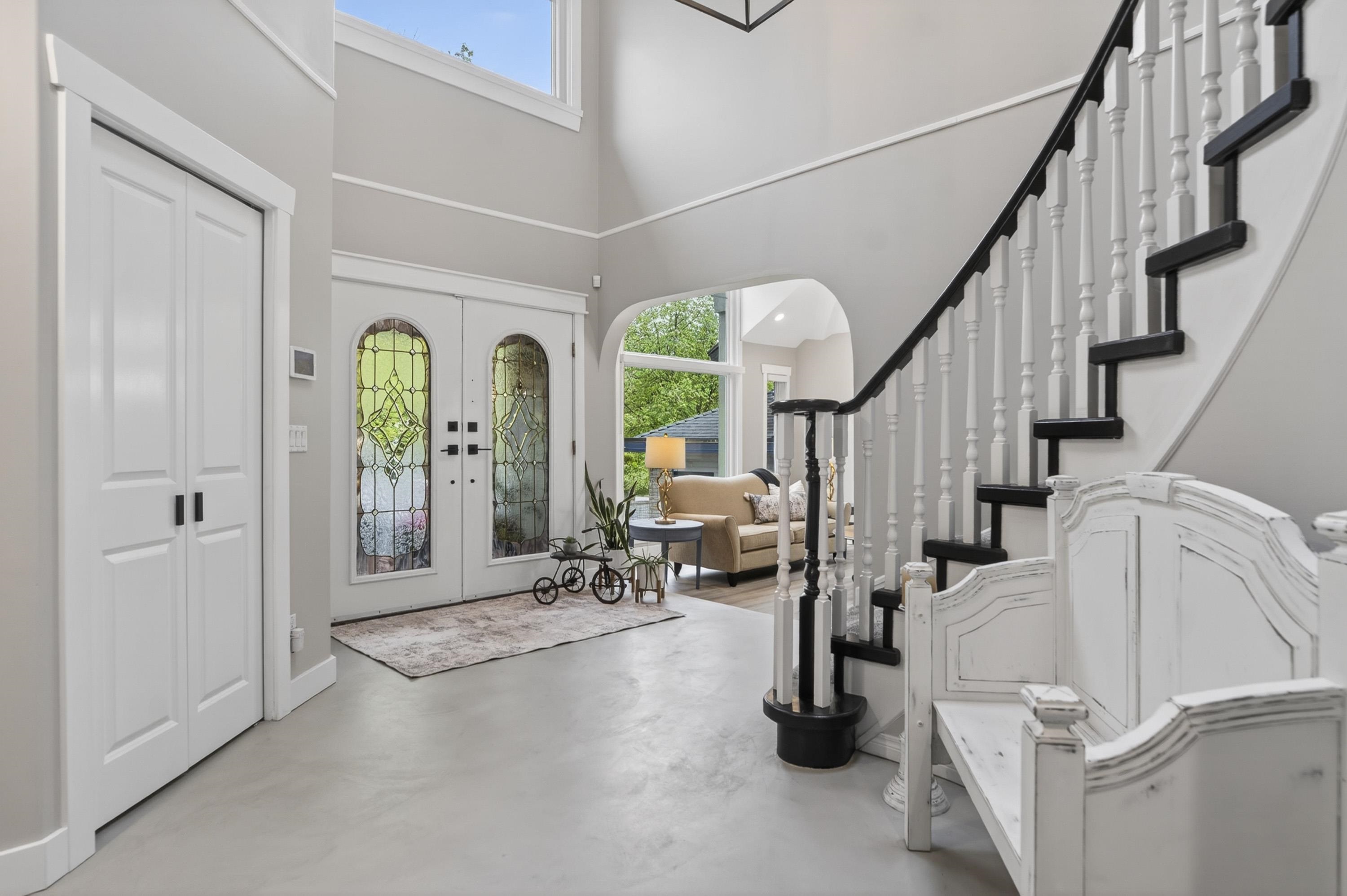 209 Ravine Drive