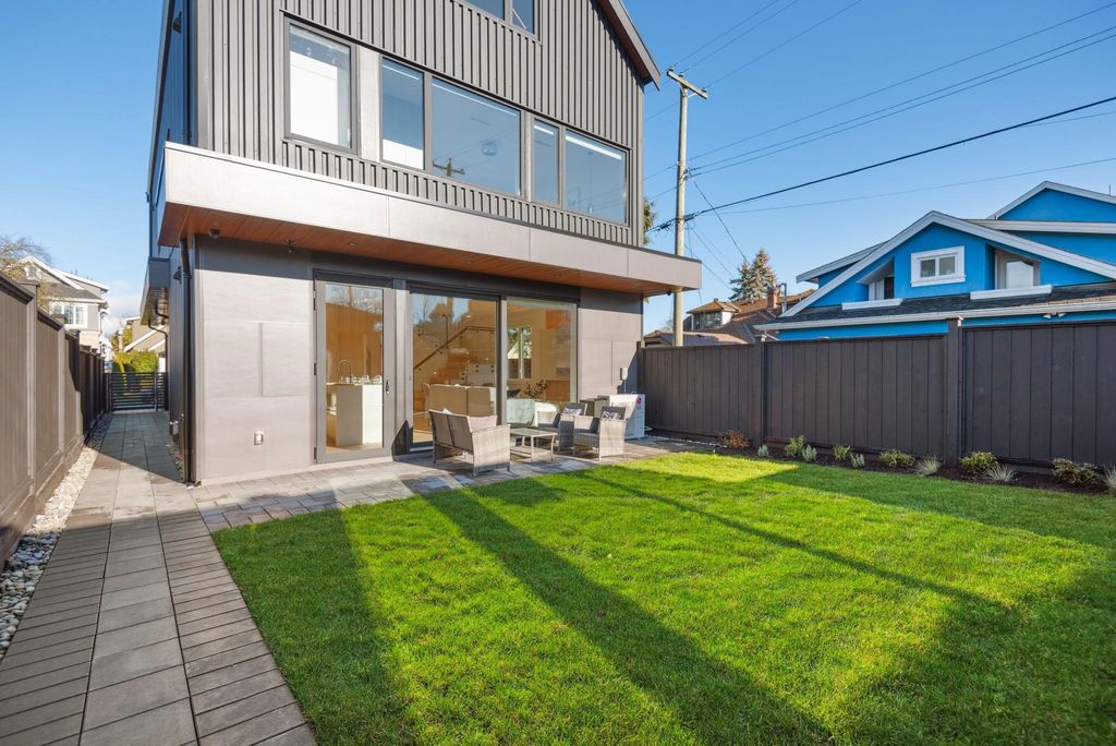 listing image 1106806012208116104