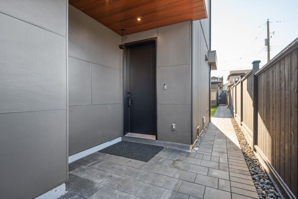 listing image 1104185106751534439
