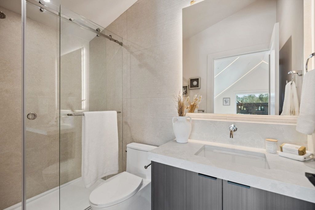 listing image 1101838035885924768