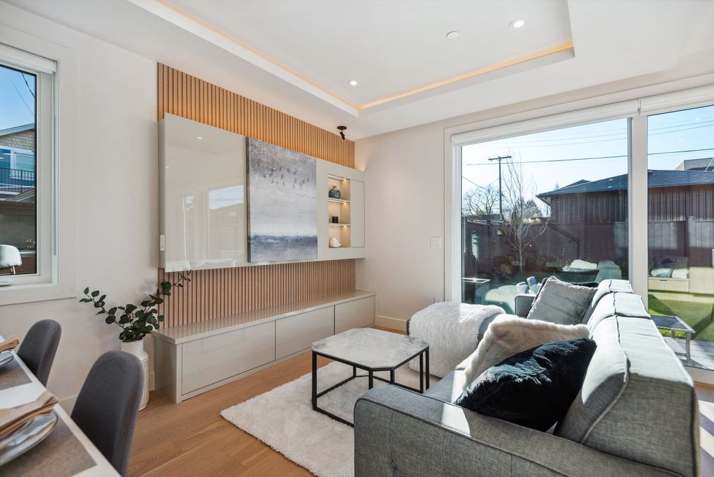 listing image 1101706560305893187