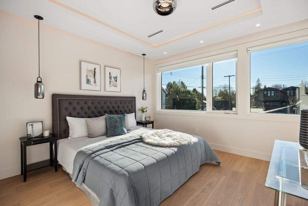 listing image 1107826745742053830