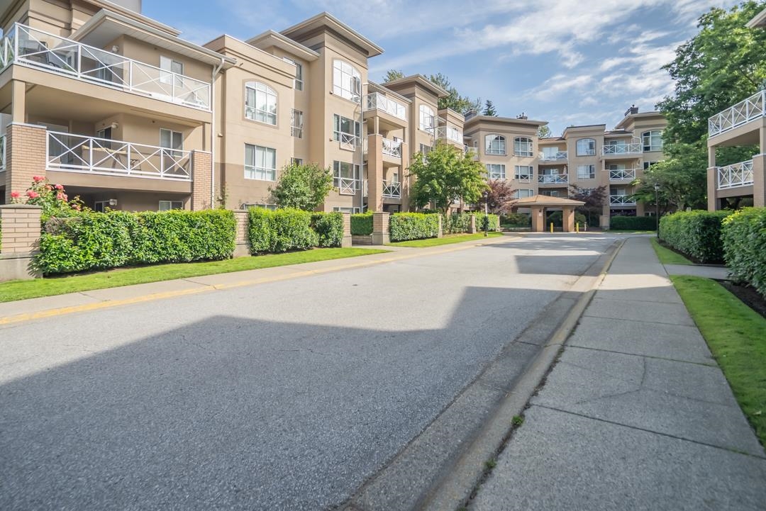 2551 Parkview Lane 308