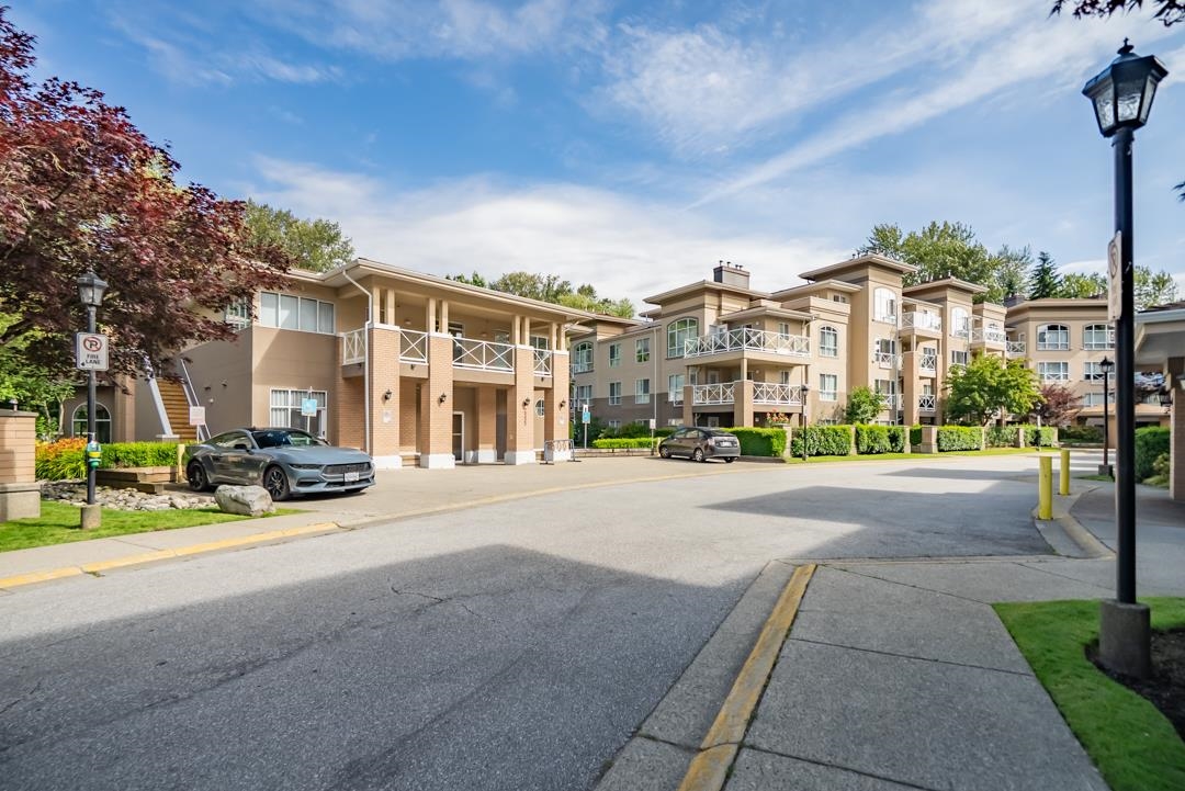 2551 Parkview Lane 308