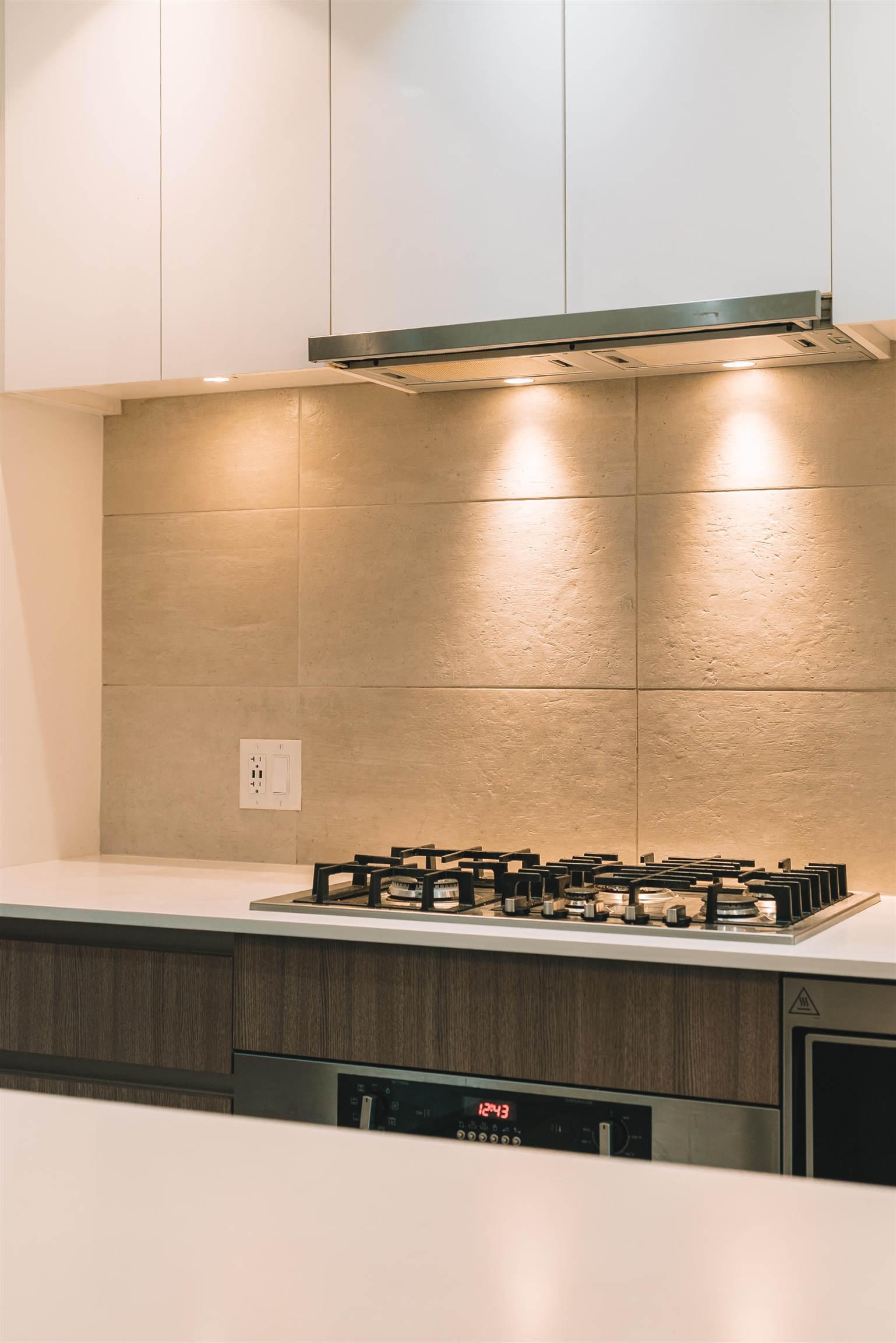 516 Foster Avenue 402