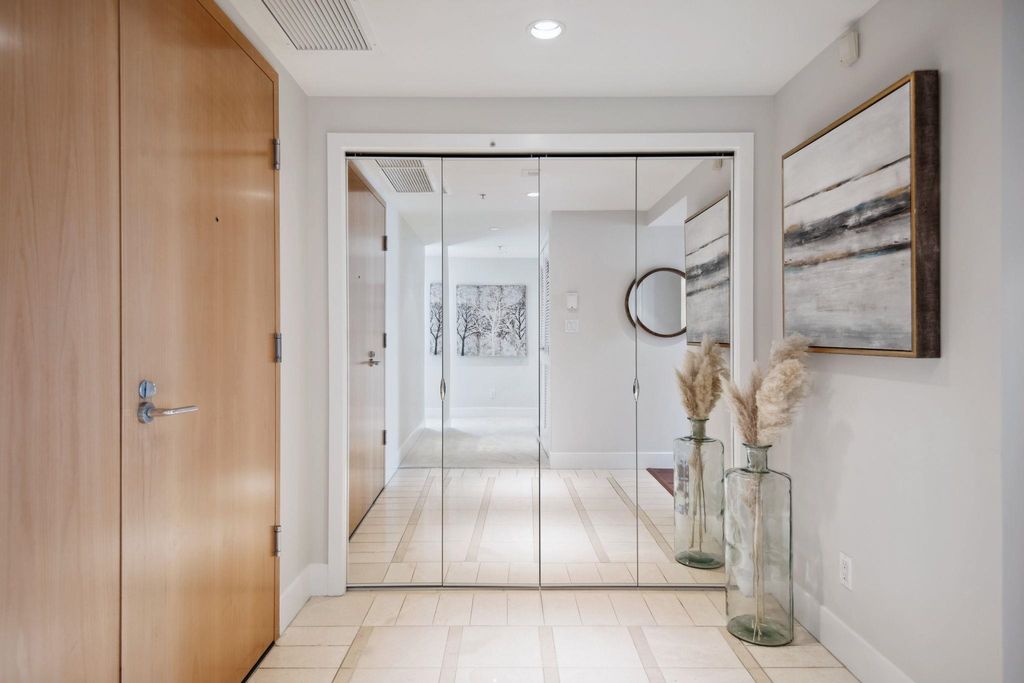 listing image 1107226430732419597