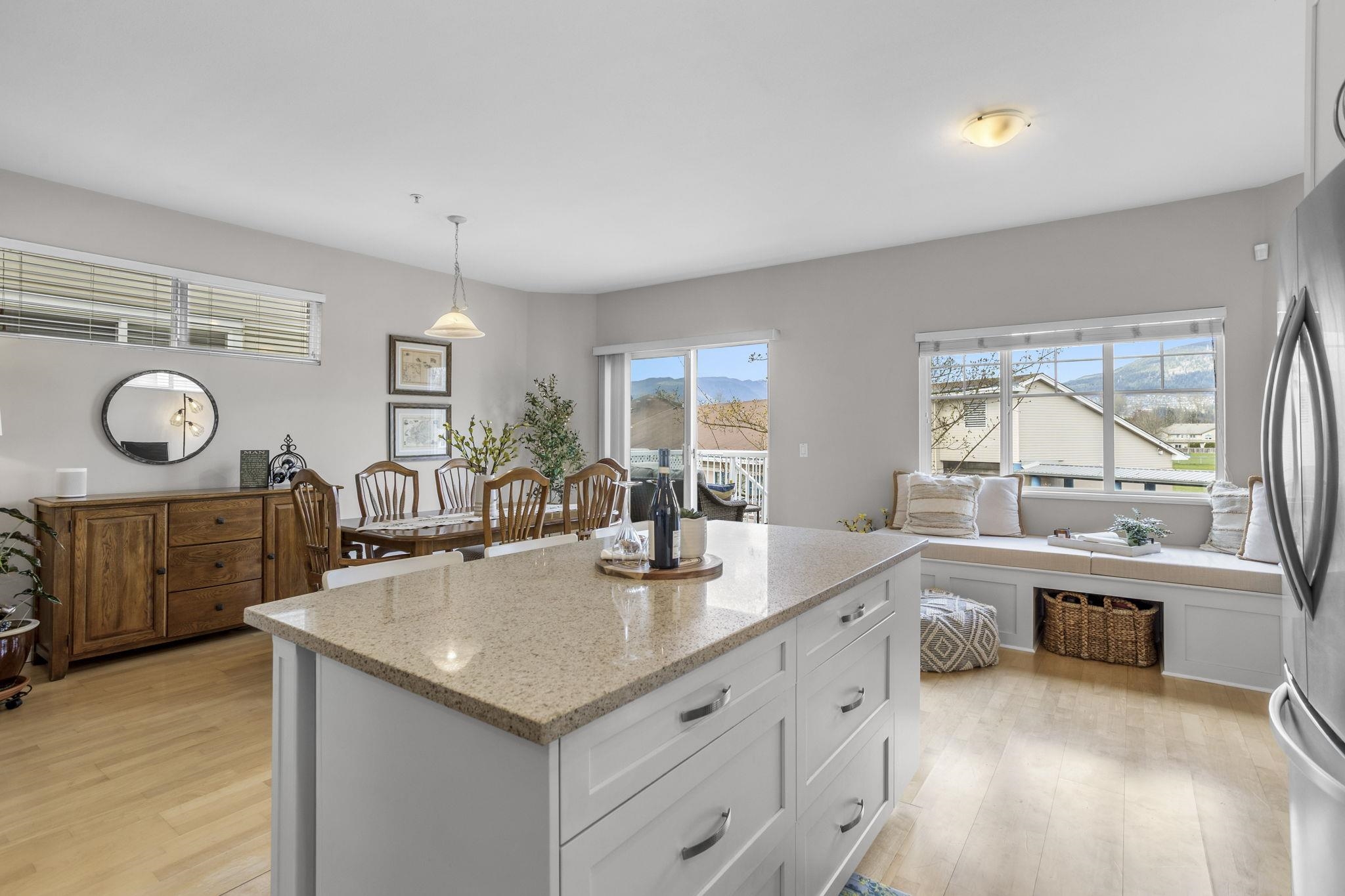 1108 Riverside Close 32