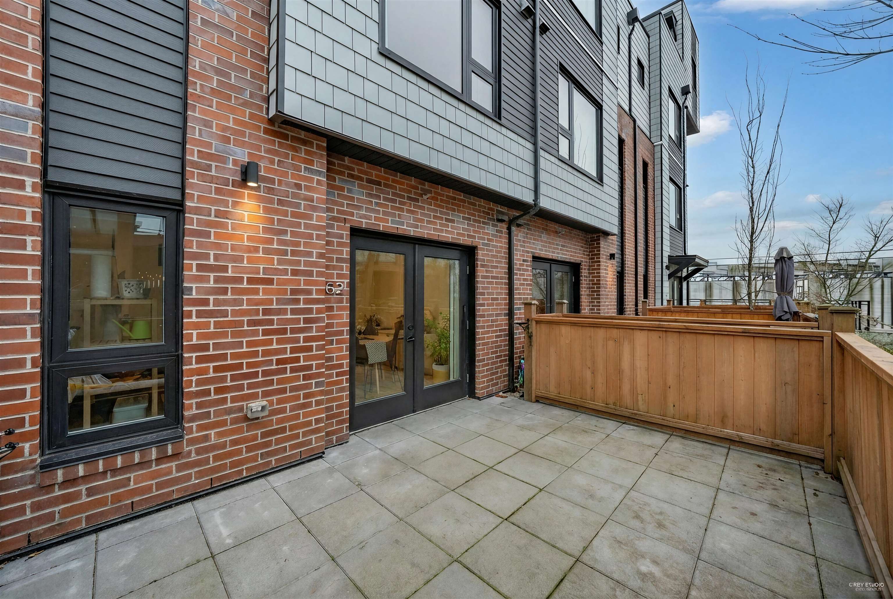 565 E 2nd Street 162