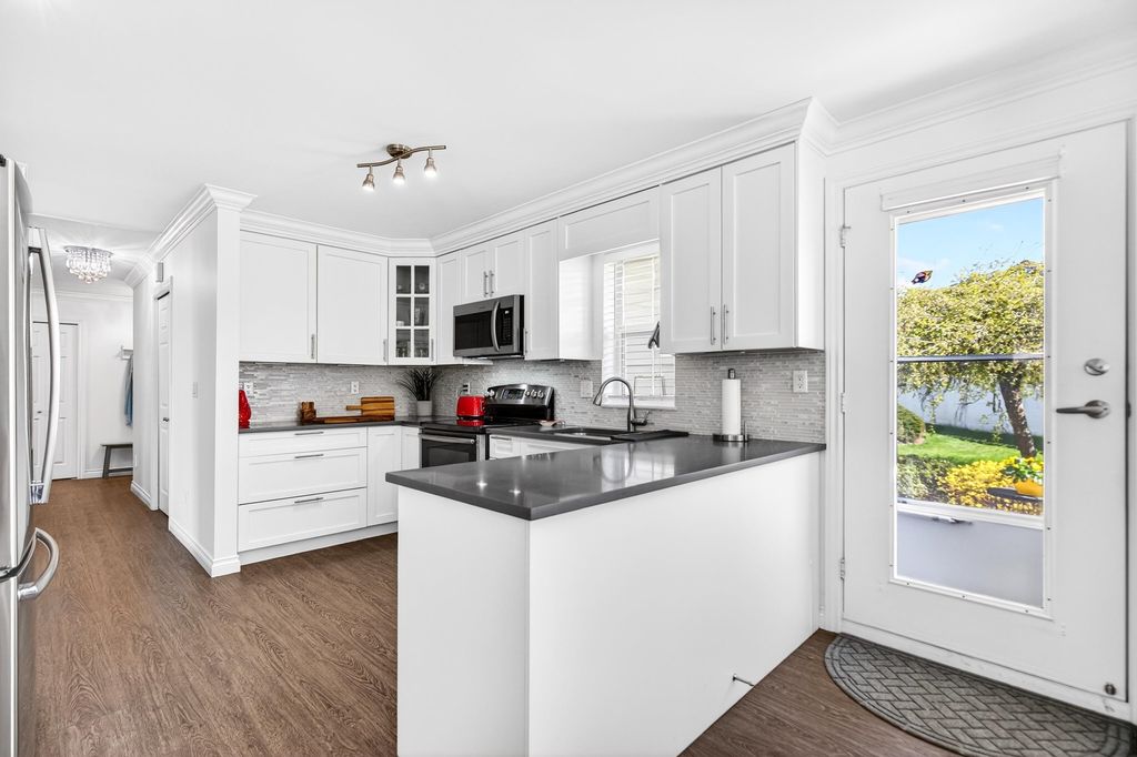 Photo of 22514 116 Avenue #109, Maple Ridge, BC V2X 0N4 (MLS # R3109106)