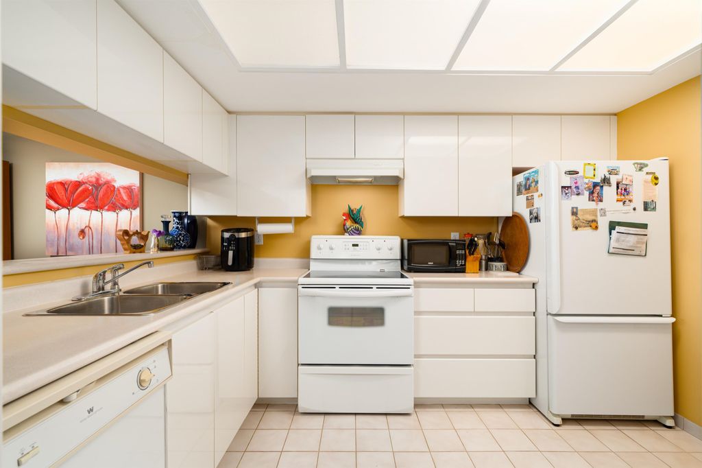 listing image 1101026227078942137