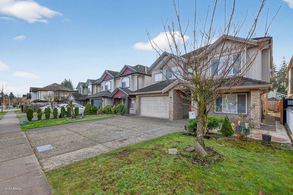 Photo of 14170 65 Avenue, Surrey, BC V3W 1N1 (MLS # R3080139)