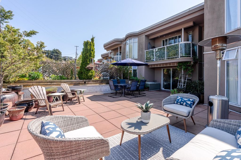 listing image 1100995235860775819