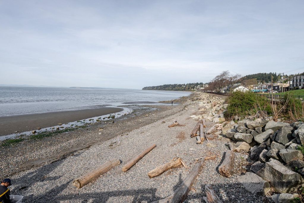 listing image 1109674787115387230