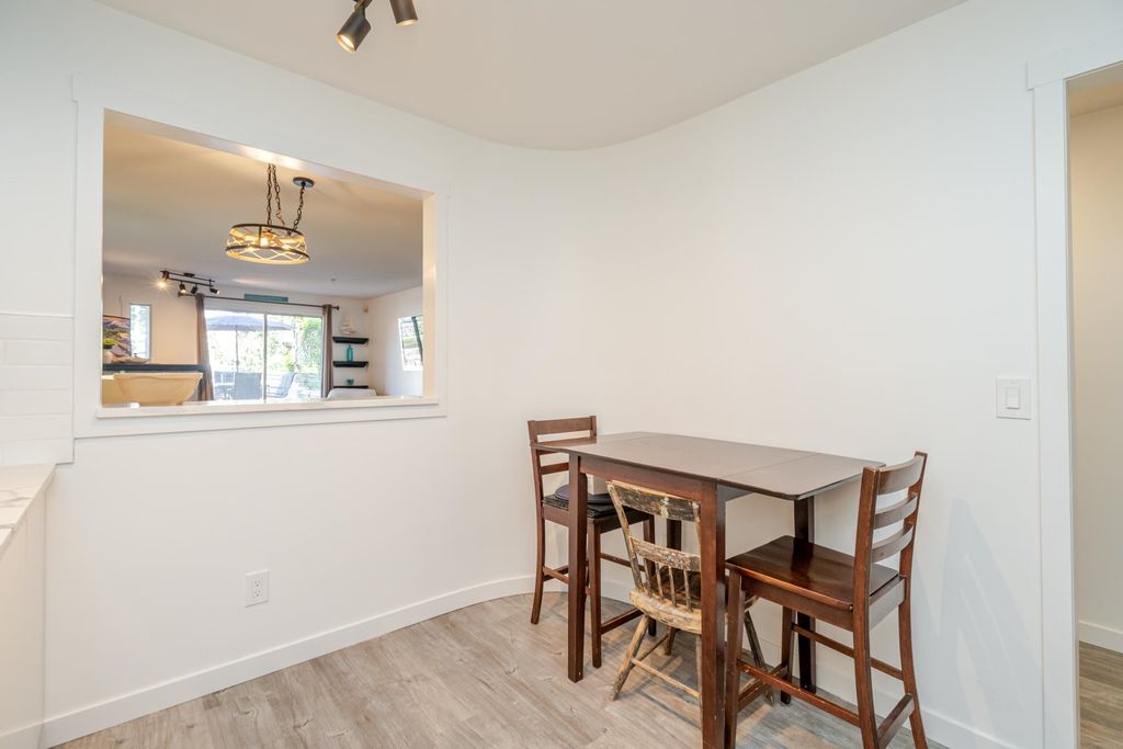 listing image 1108541001208944843