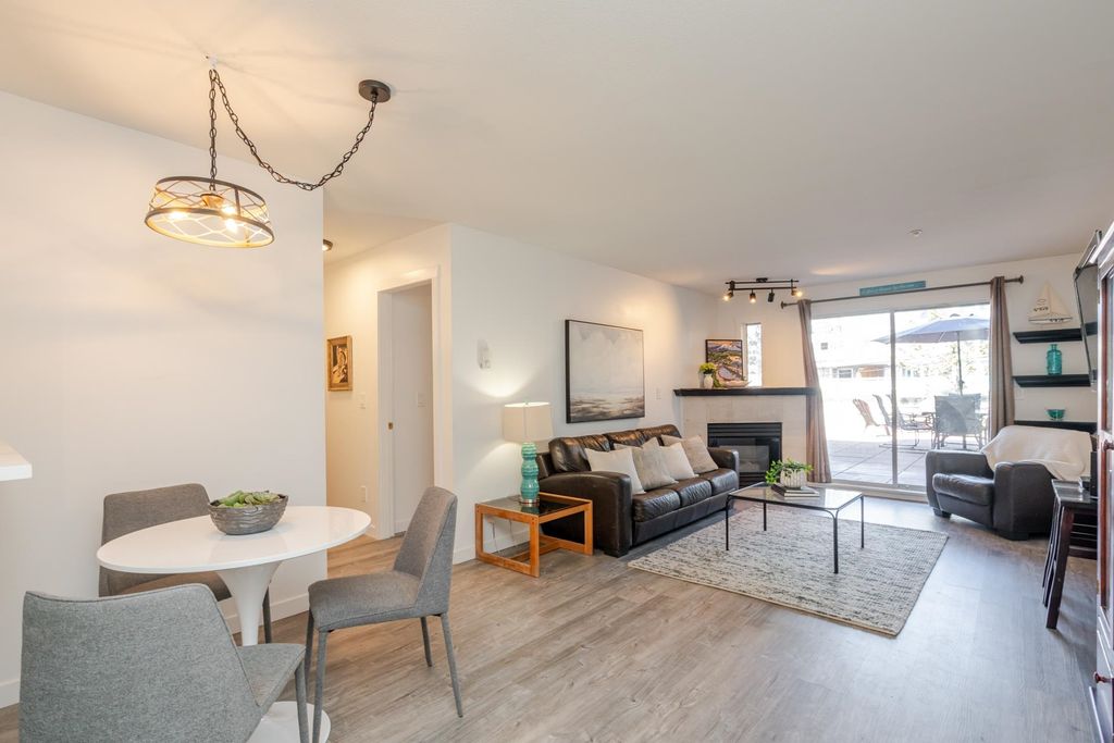 listing image 1106191396365416444