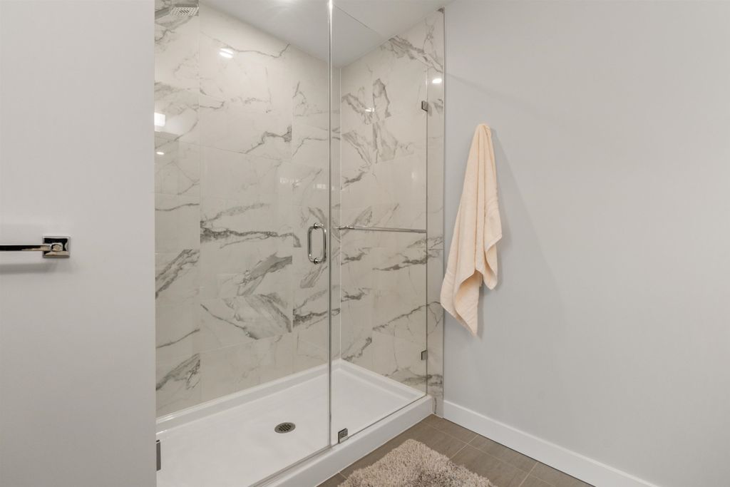 listing image 1105597932847551908
